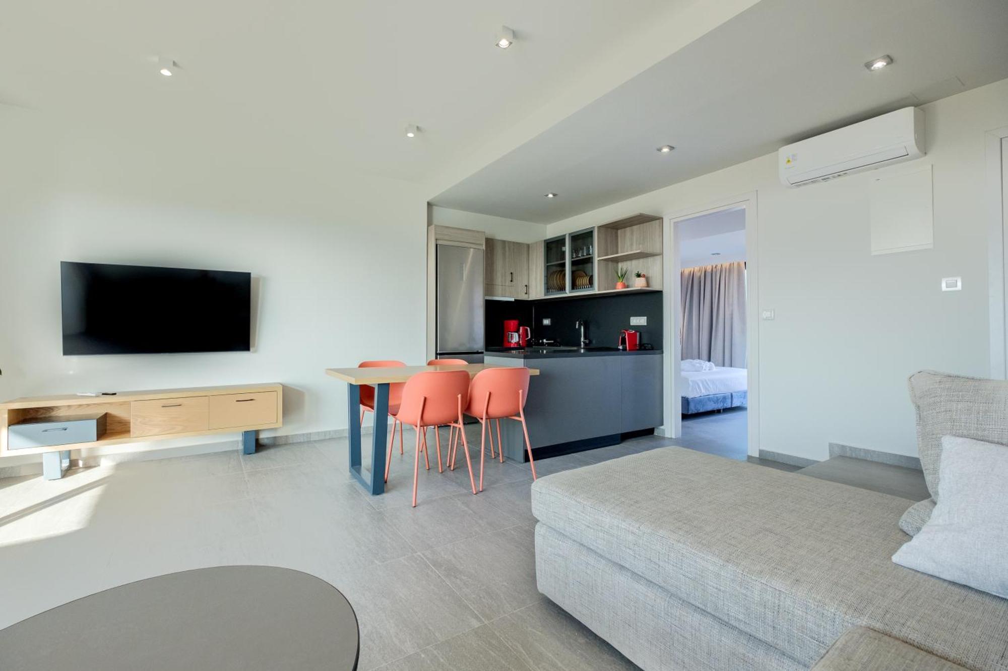 Апартаменти Sky-High 70Sqm Penthouse W. Stunning Views - 05 Chania  Екстер'єр фото